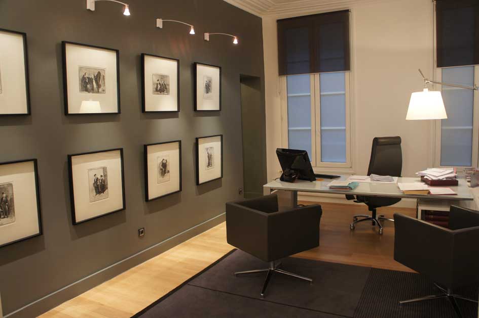 Intérieur élégant du Cabinet d'avocat S.A et Associés